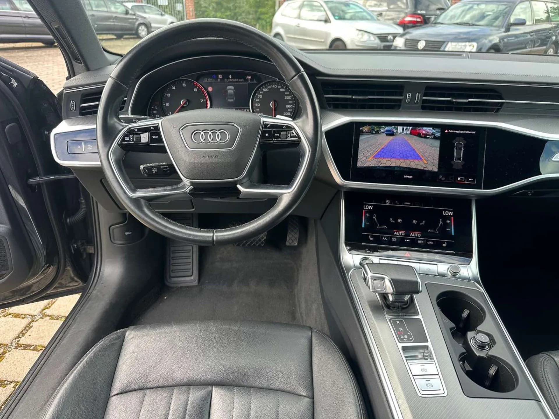 Audi A6 фото 7