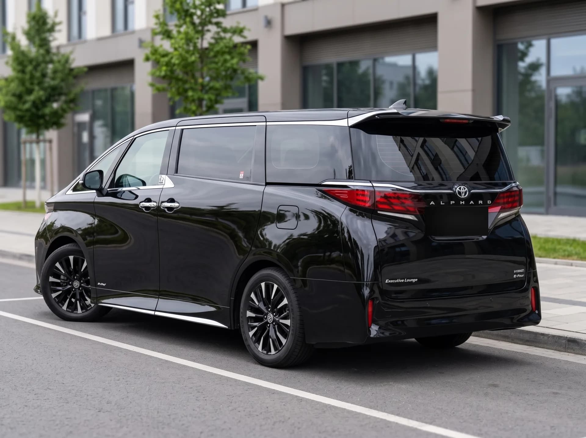 Toyota Alphard фото 3