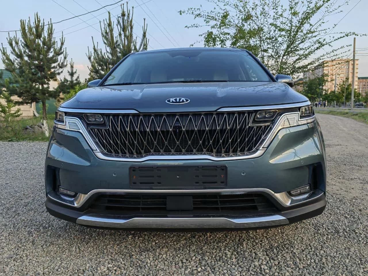 Kia Carnival фото 2