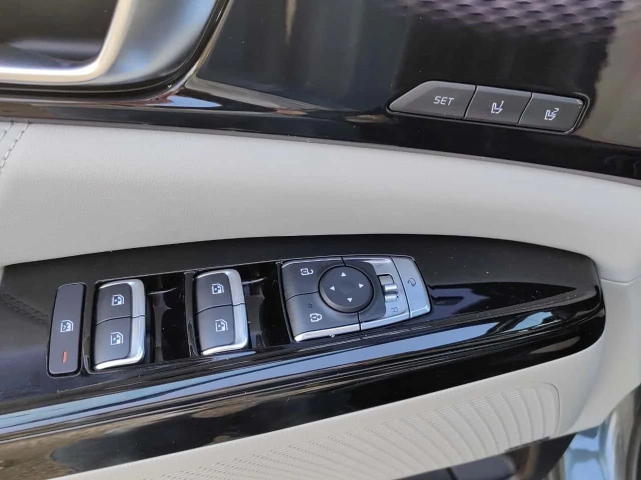 Kia Carnival фото 22