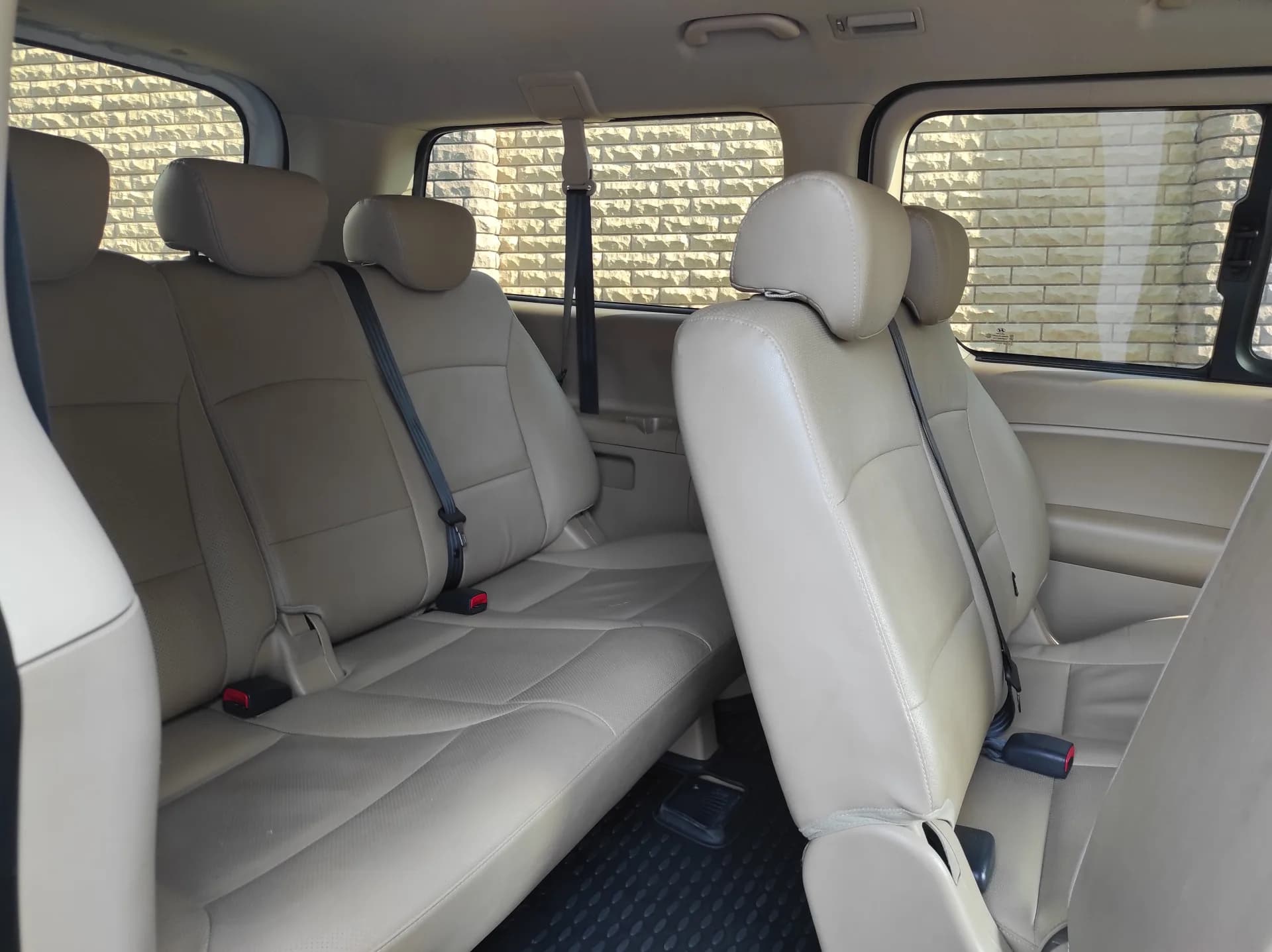 Hyundai H1 фото 8