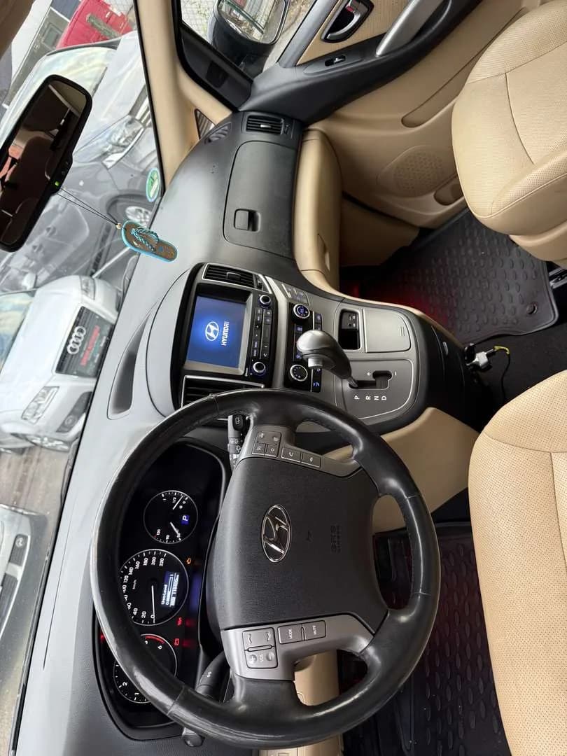 Hyundai H1 фото 8