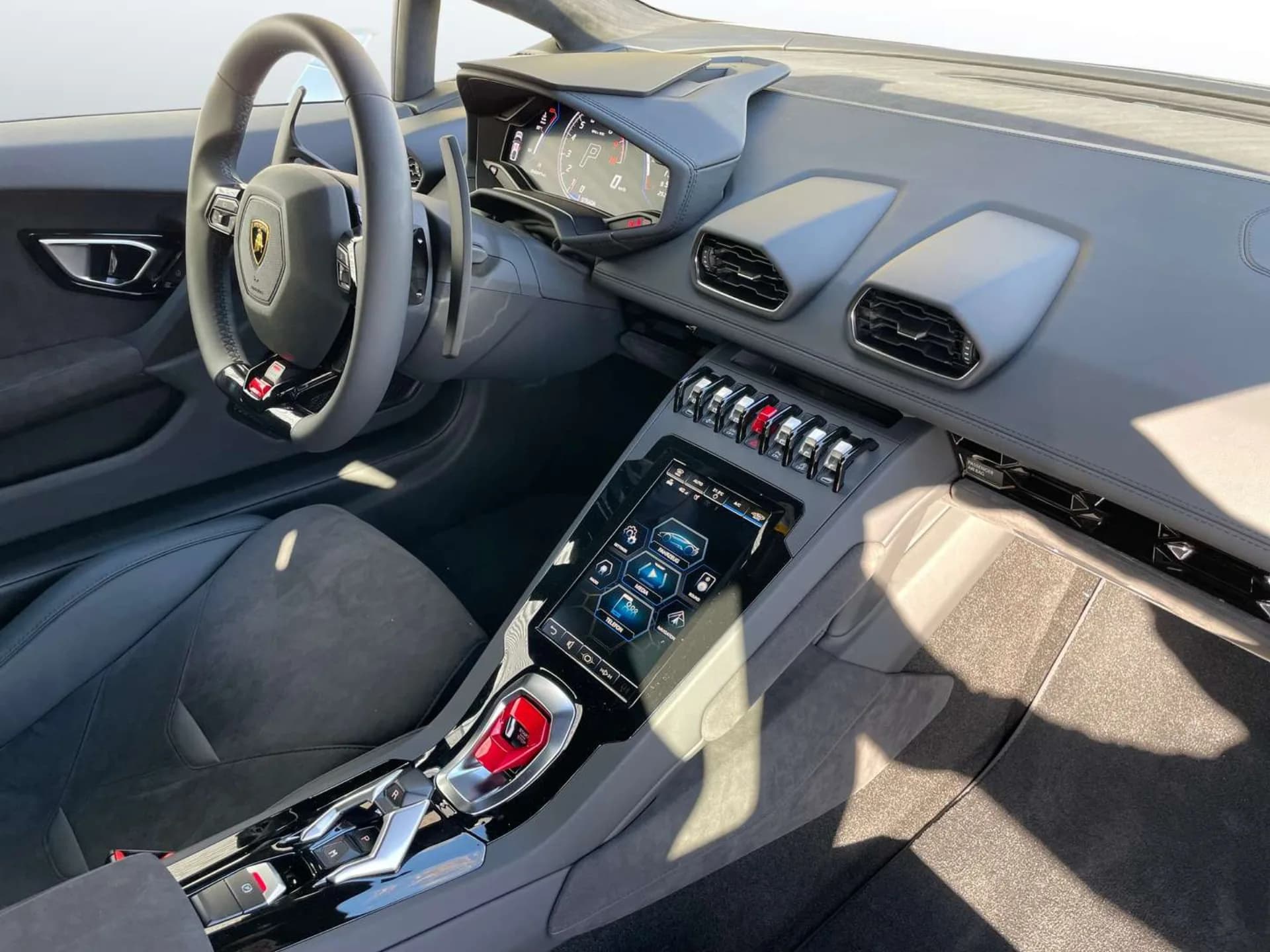 Lamborghini Huracan фото 5