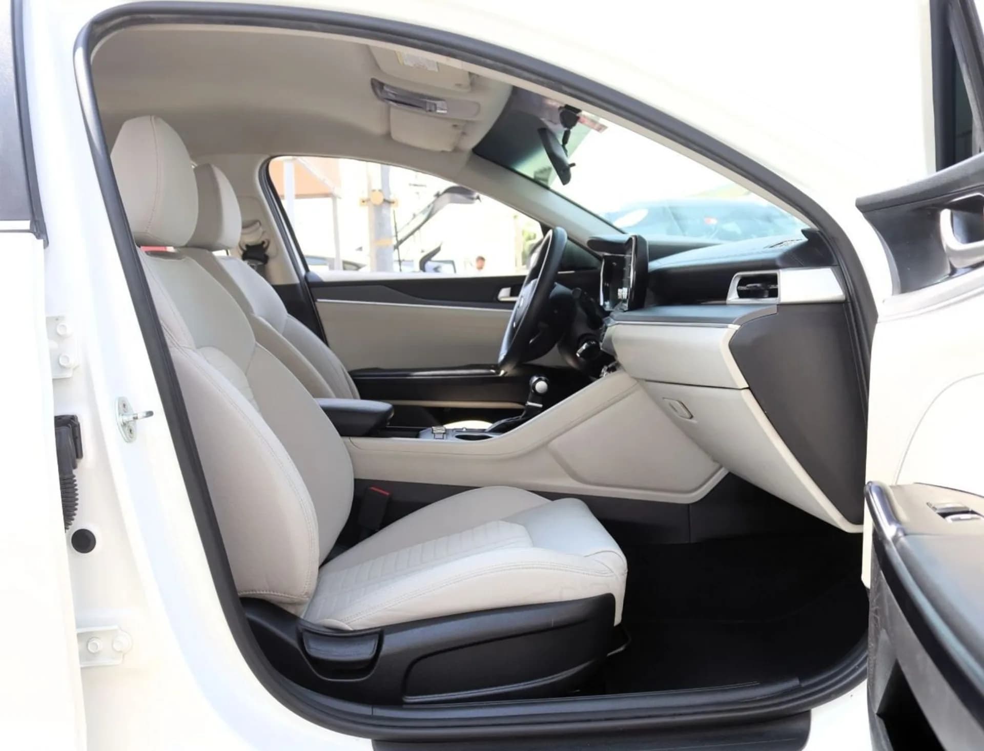 Kia K5 фото 7