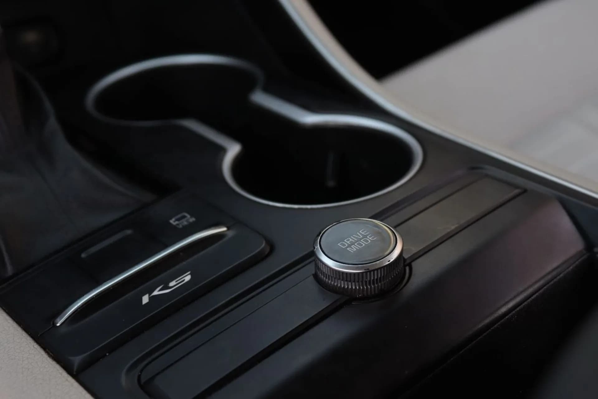 Kia K5 фото 12