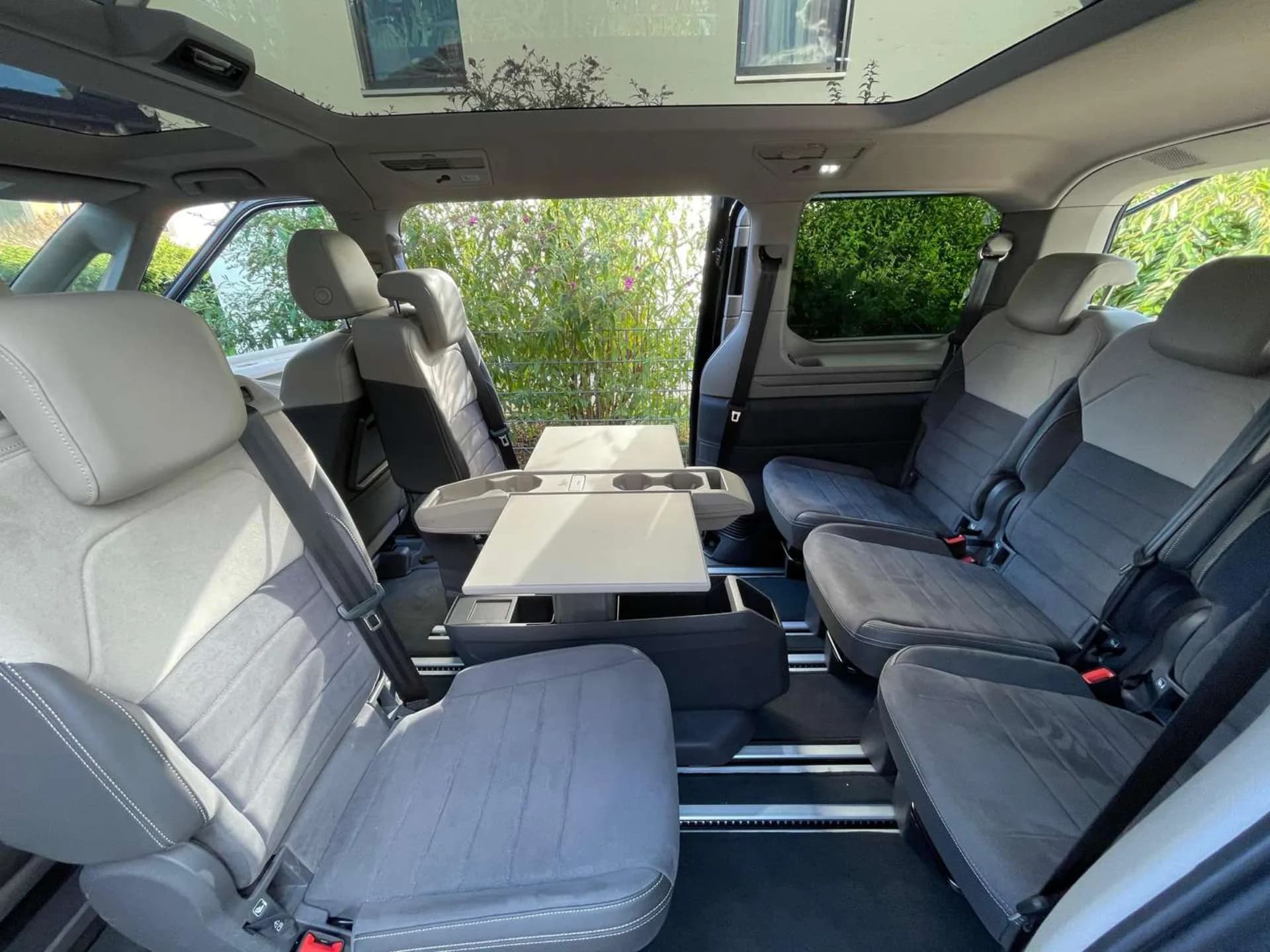 Volkswagen Multivan фото 5
