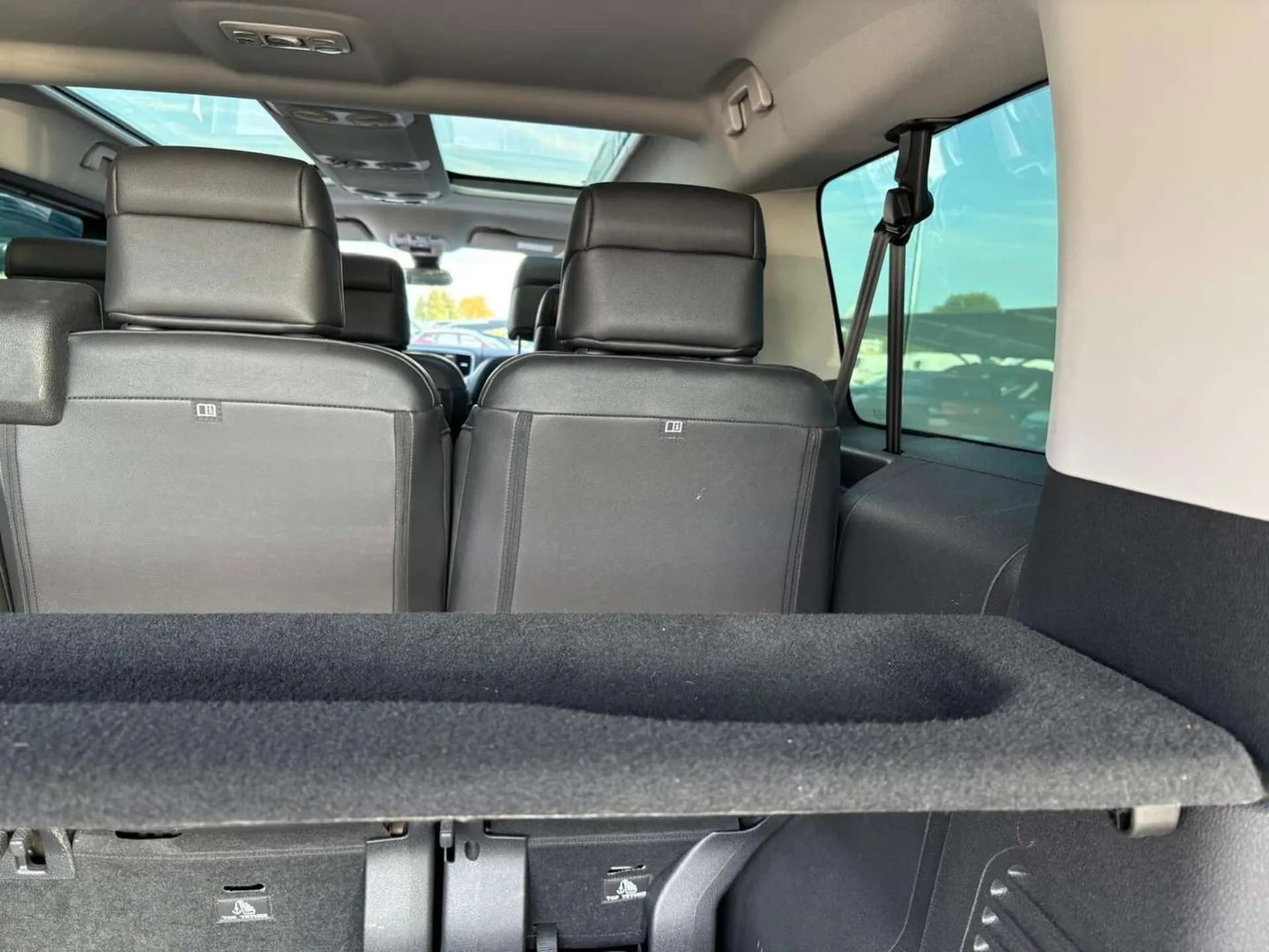 Peugeot Traveller фото 13
