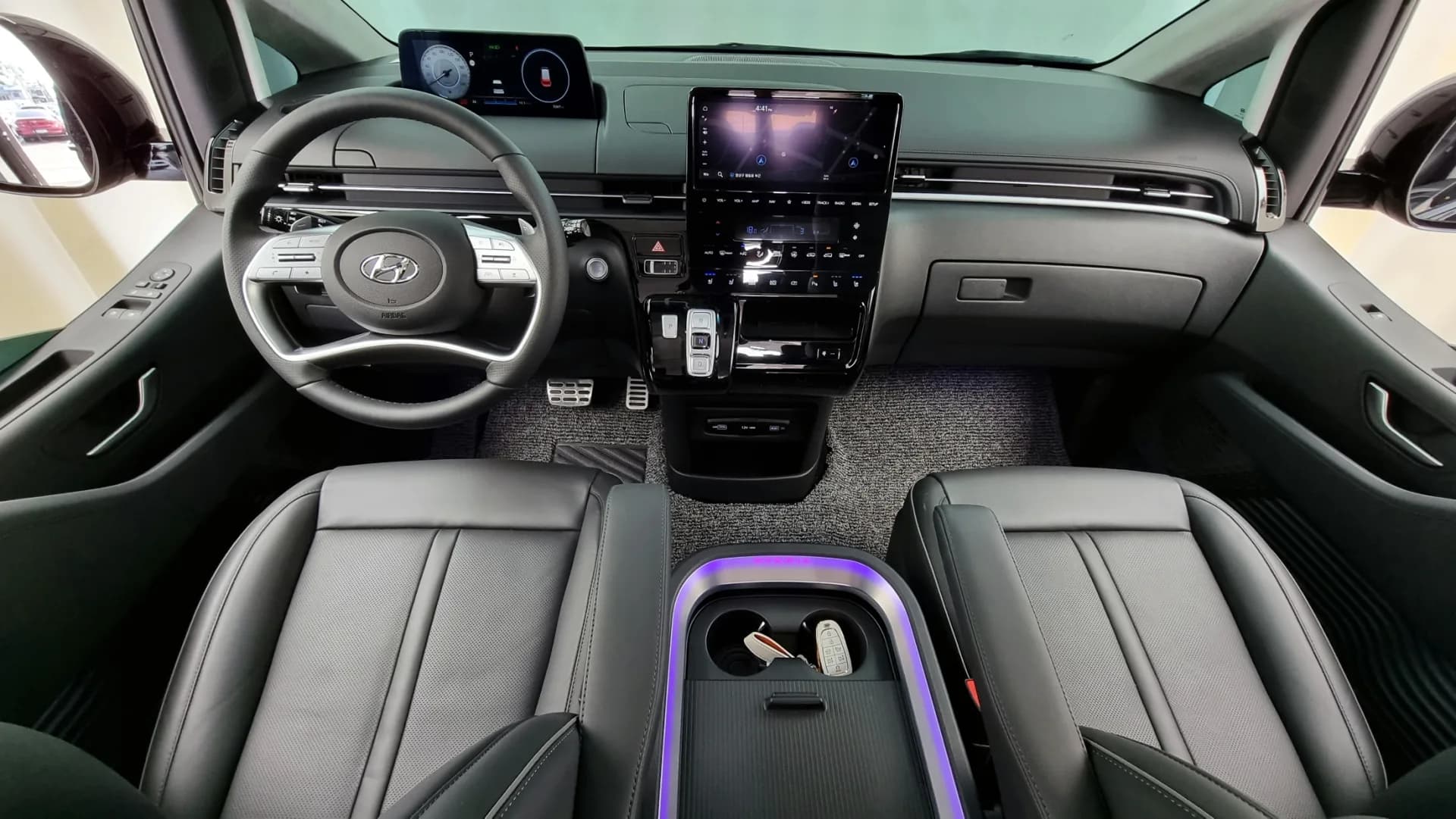 Hyundai Staria фото 3