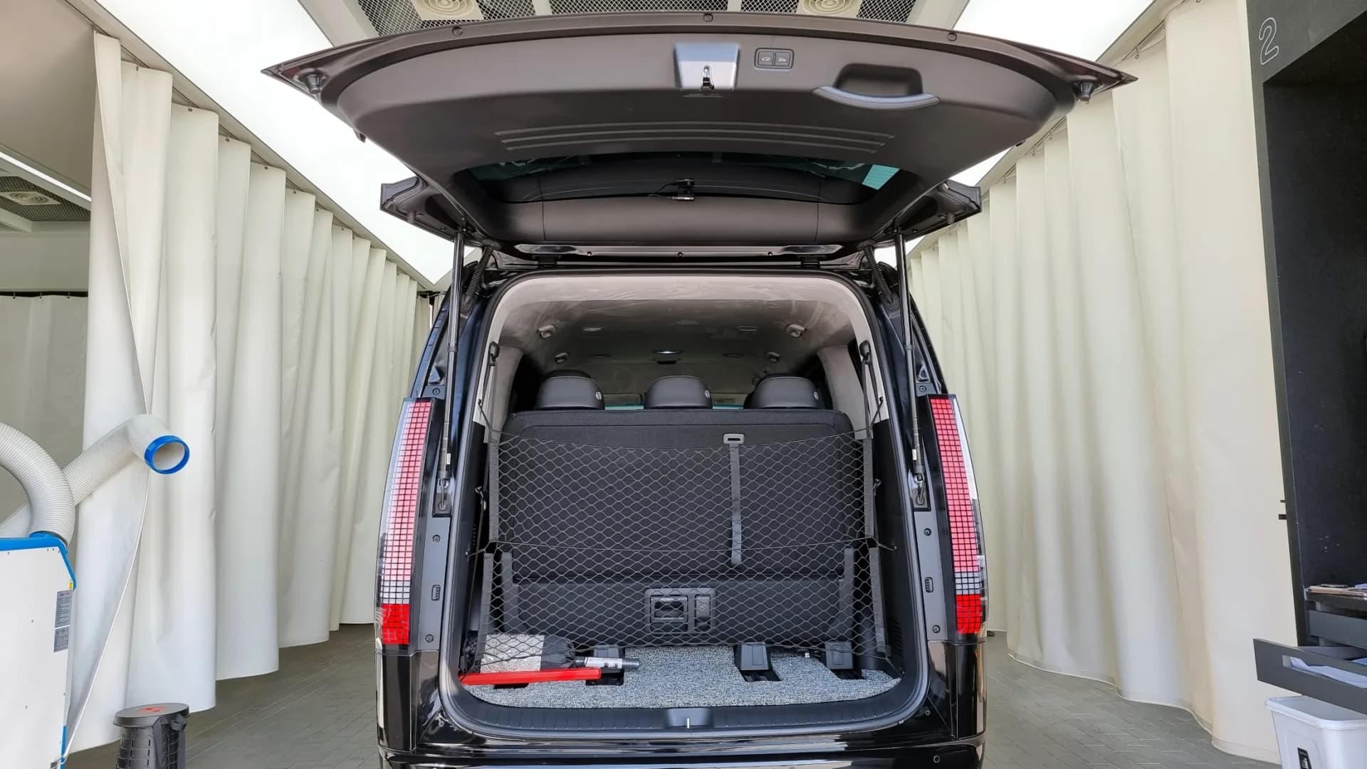 Hyundai Staria фото 13