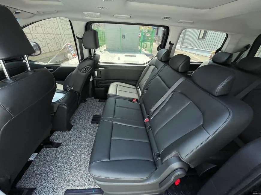 Hyundai Staria фото 5