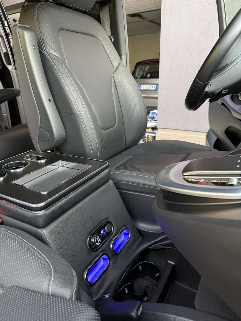 Mercedes-Benz V-класс фото 9