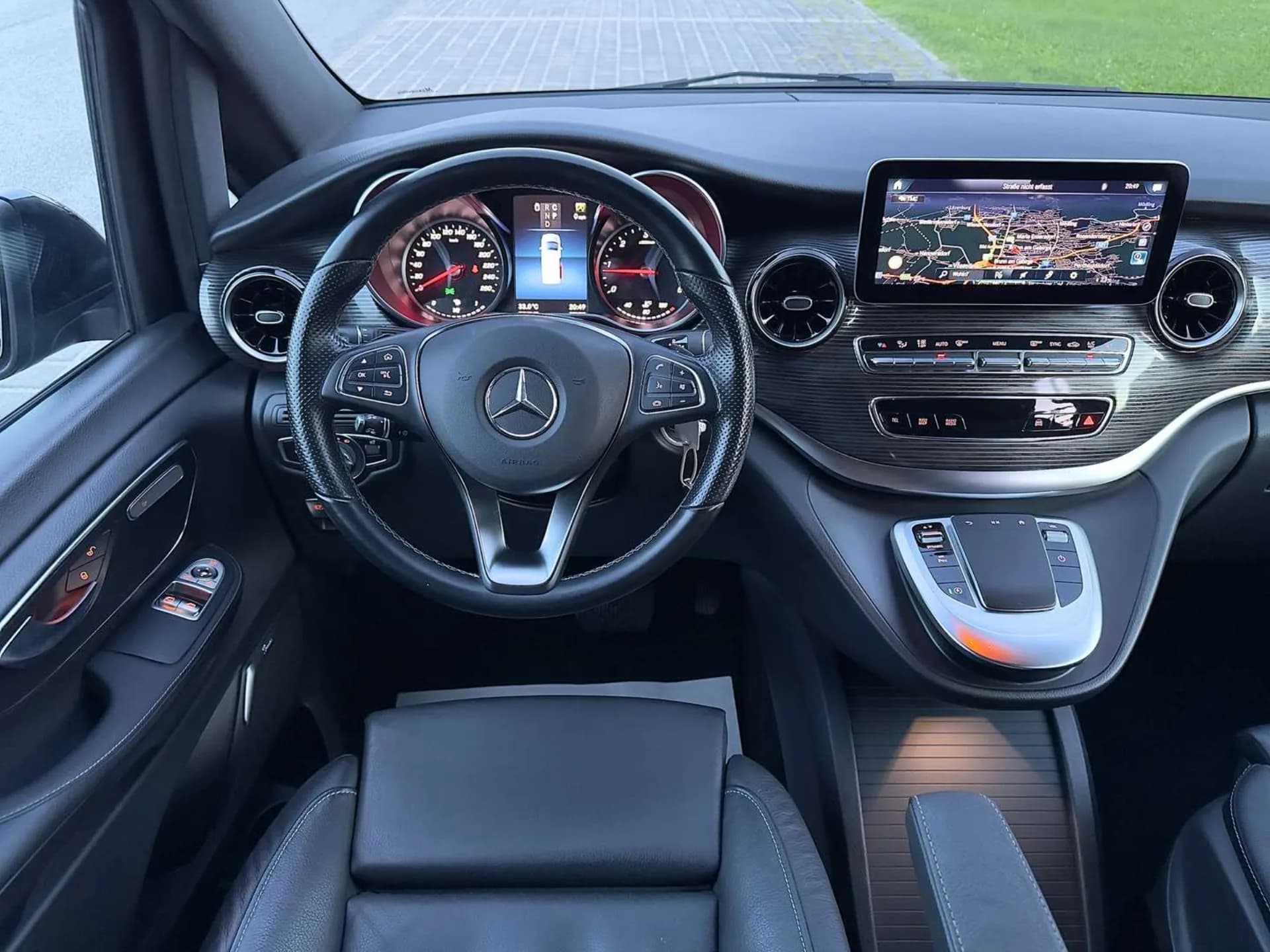 Mercedes-Benz V-класс фото 10