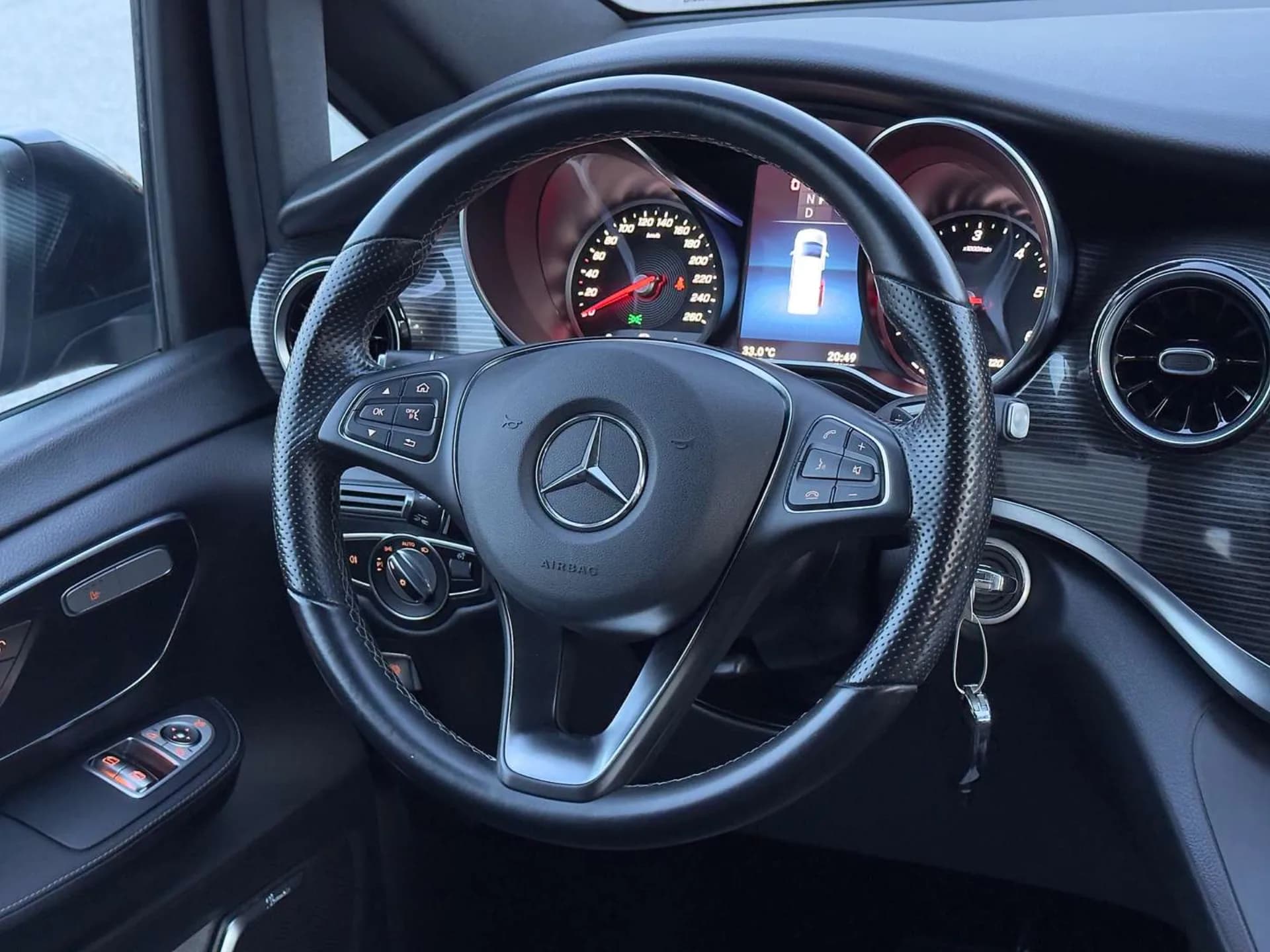 Mercedes-Benz V-класс фото 12