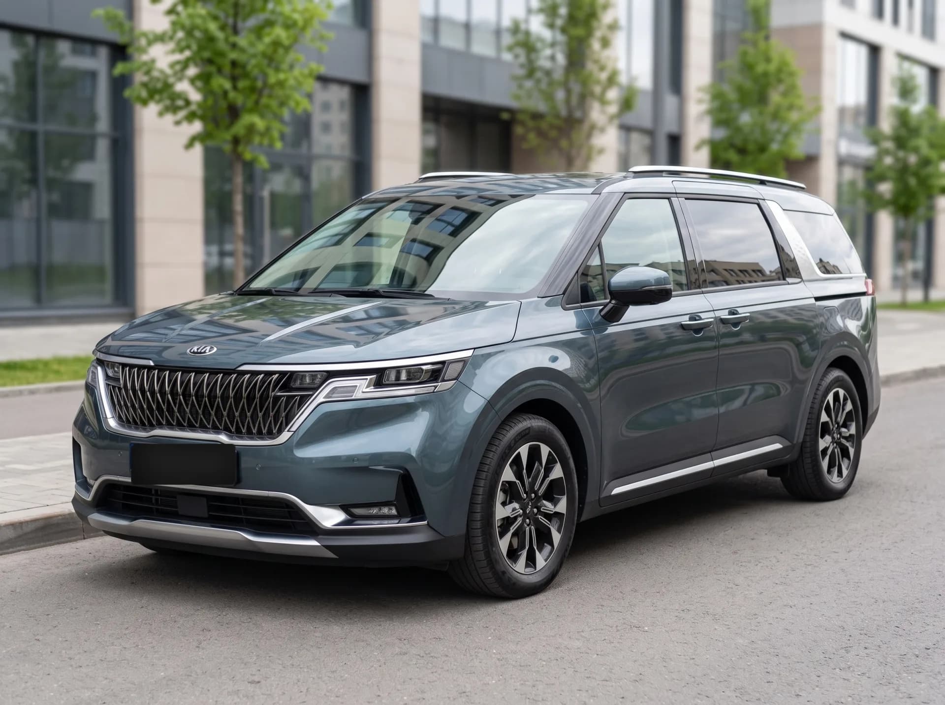 Минивэн Kia Carnival в аренду без водителя в Москве